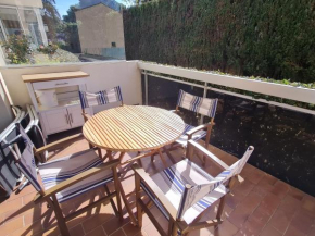 Studio Coin-Nuit avec Parking au Centre de Sainte-Maxime, Golfe de St-Tropez - FR-1-780-41